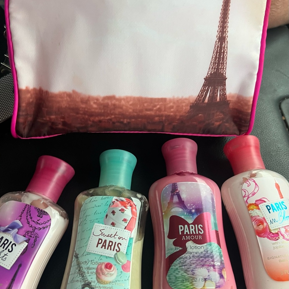 Bath & Body Works Paris Collection Lotion Set‎